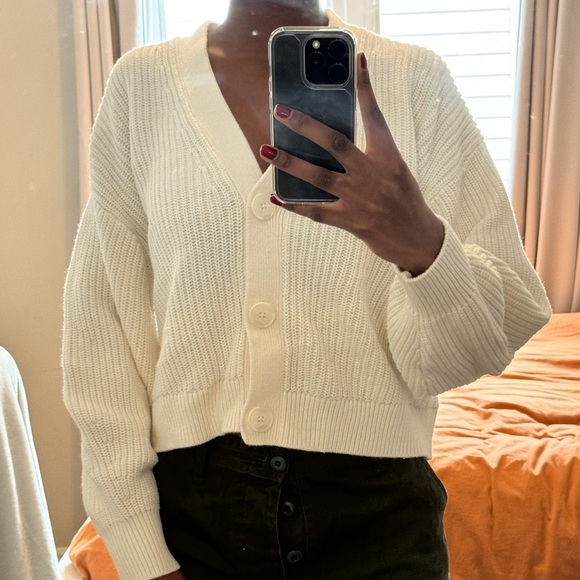 Cream H&M Sweater - Picture 2 of 2